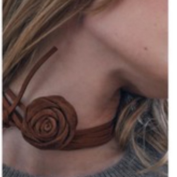 NWT. Zara Toffee 100% Leather Long Flower Cord Necklace. - Picture 2 of 8